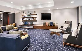 Courtyard By Marriott Burlington